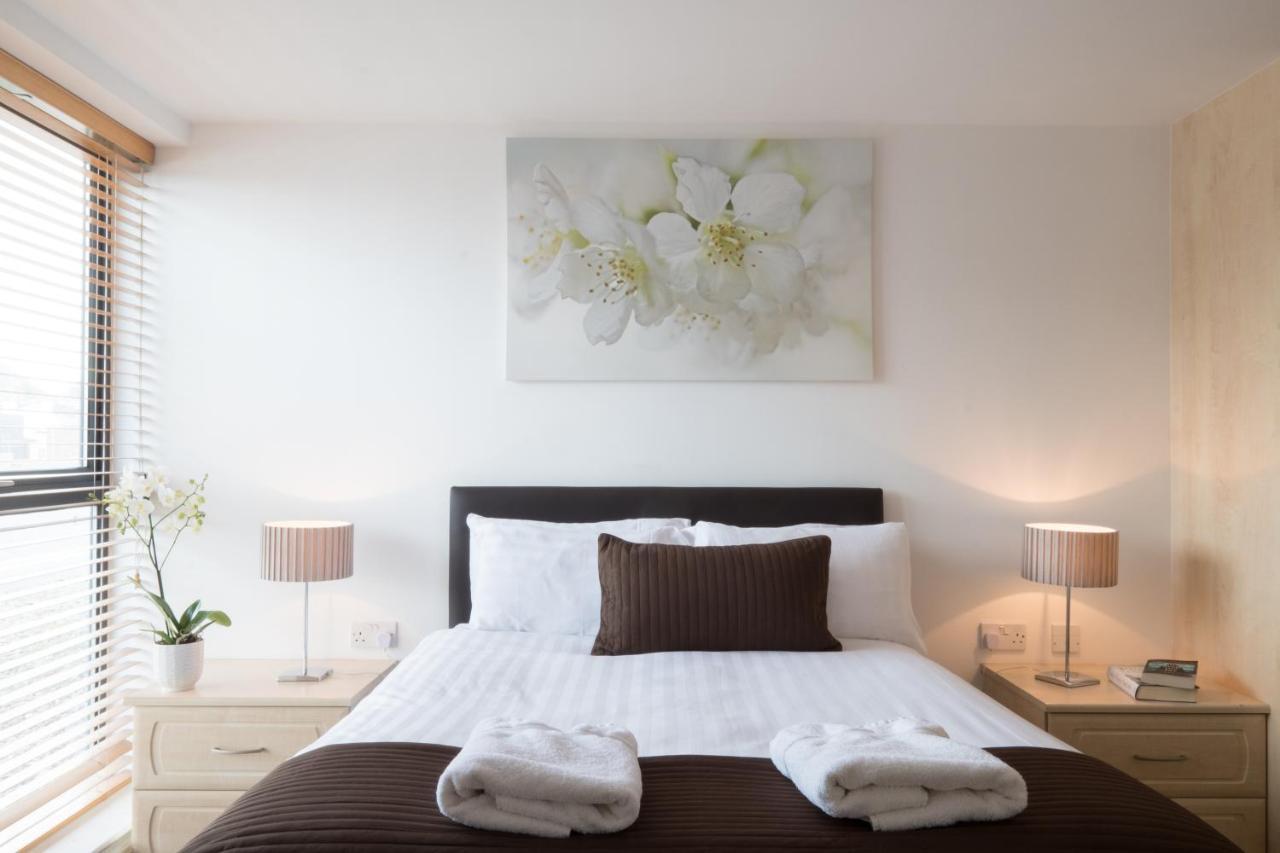 Base Serviced - Duke Street Apartment